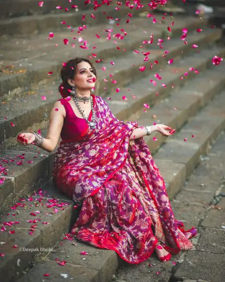 Captivating Purple Handwoven Cotton Linen Jamdani Saree