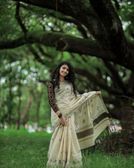 Ekatva Collections Pure Cotton Kerala Saree