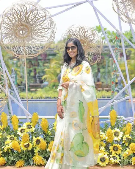 Hand Painted Sunflowers on an Ivory Pure Silk Organza Saree