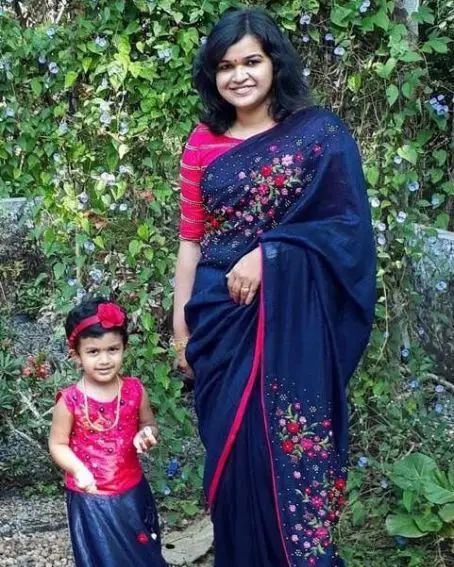 Navy Blue And Pink Embroidery Combinated Mother Daughter Saree Ideas