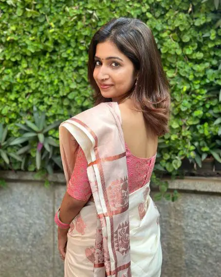Off White Kerala Saree with Pink Blouse