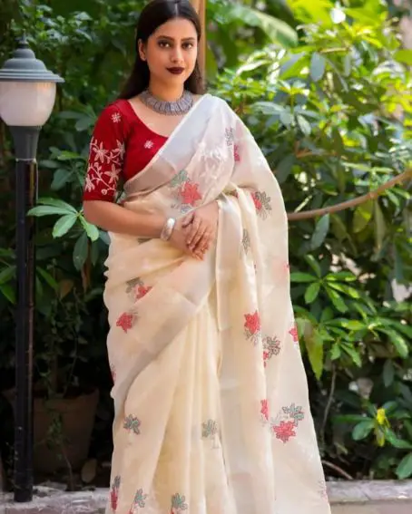 Off-White Linen Saree With Silver Zari Pattu Border