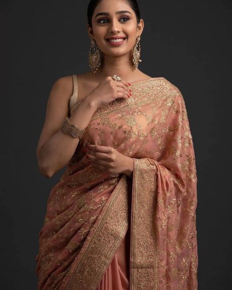 Peach Saree In Shimmer Fabric For Night Function