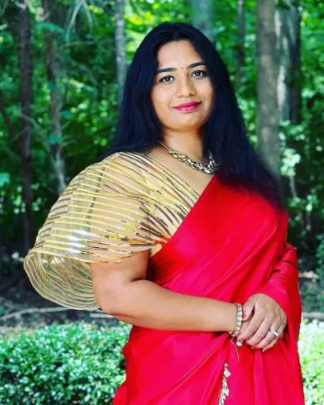 Red Plain Saree With Bold Bell Sleeves Blouse