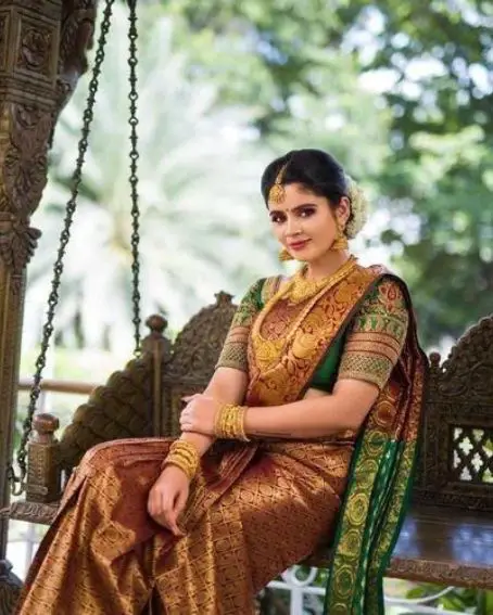 Soft Litchi Silk Saree For Bride With Green Printed Blouse