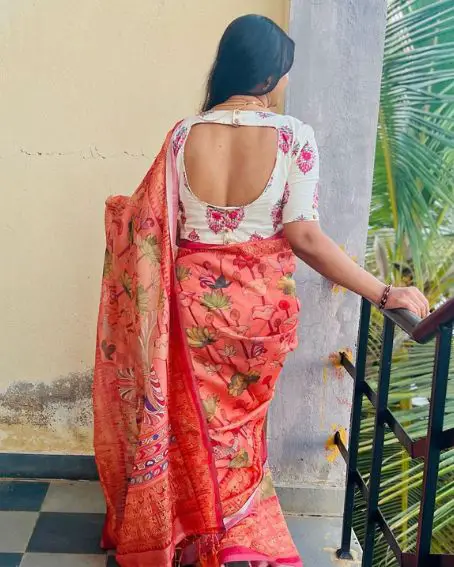 Stunning Floral Printed Blouse in White with Red Floral Saree