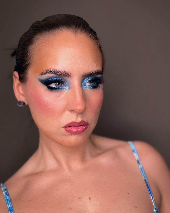 Blue Glittery Eye Makeup for Blue Eyes