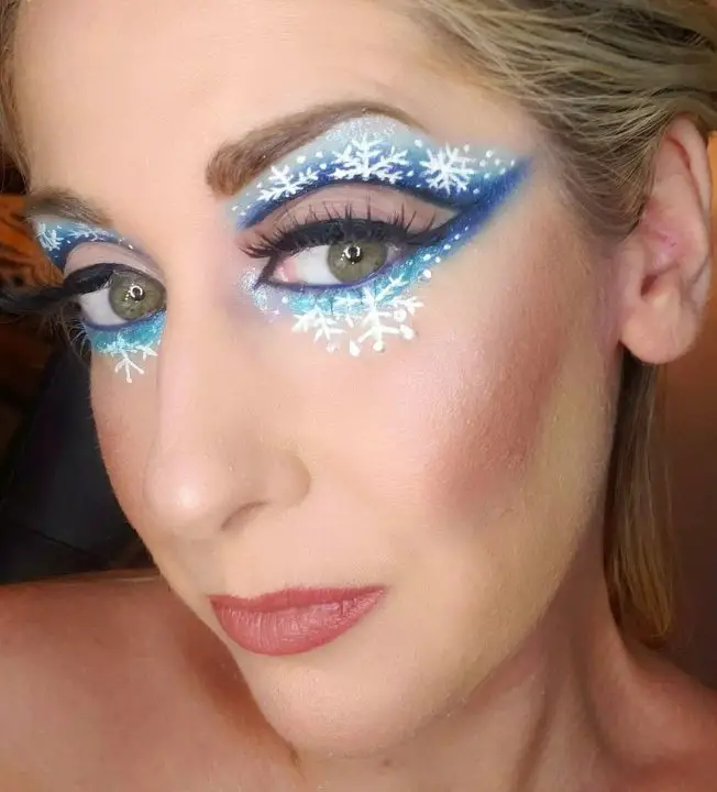 Blue and White Chistmas Snowflake Eye Makeup