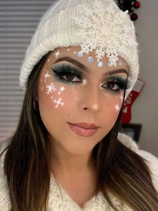 Greenish Chistmas Snowflake Eye Makeup