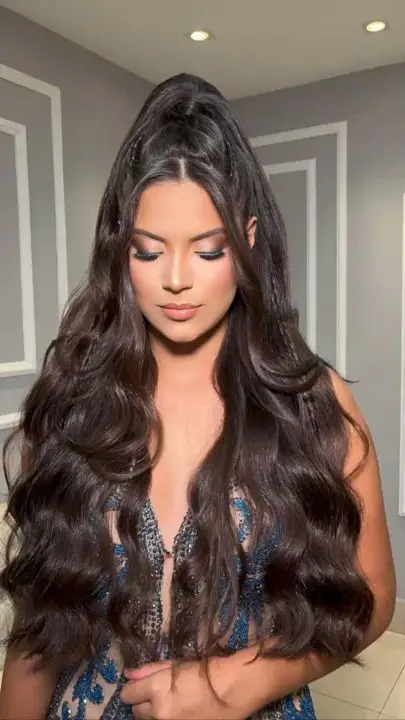 Half-Up Half-Down Hairstyle with Curl for Long Hair