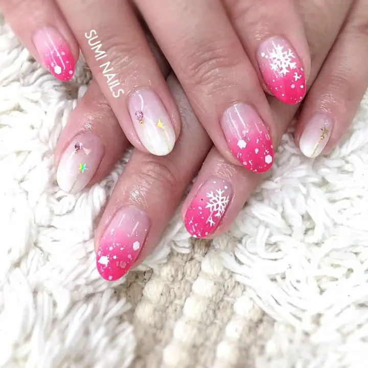 Pink Gradation with Christmas Snowflakes Art Nails